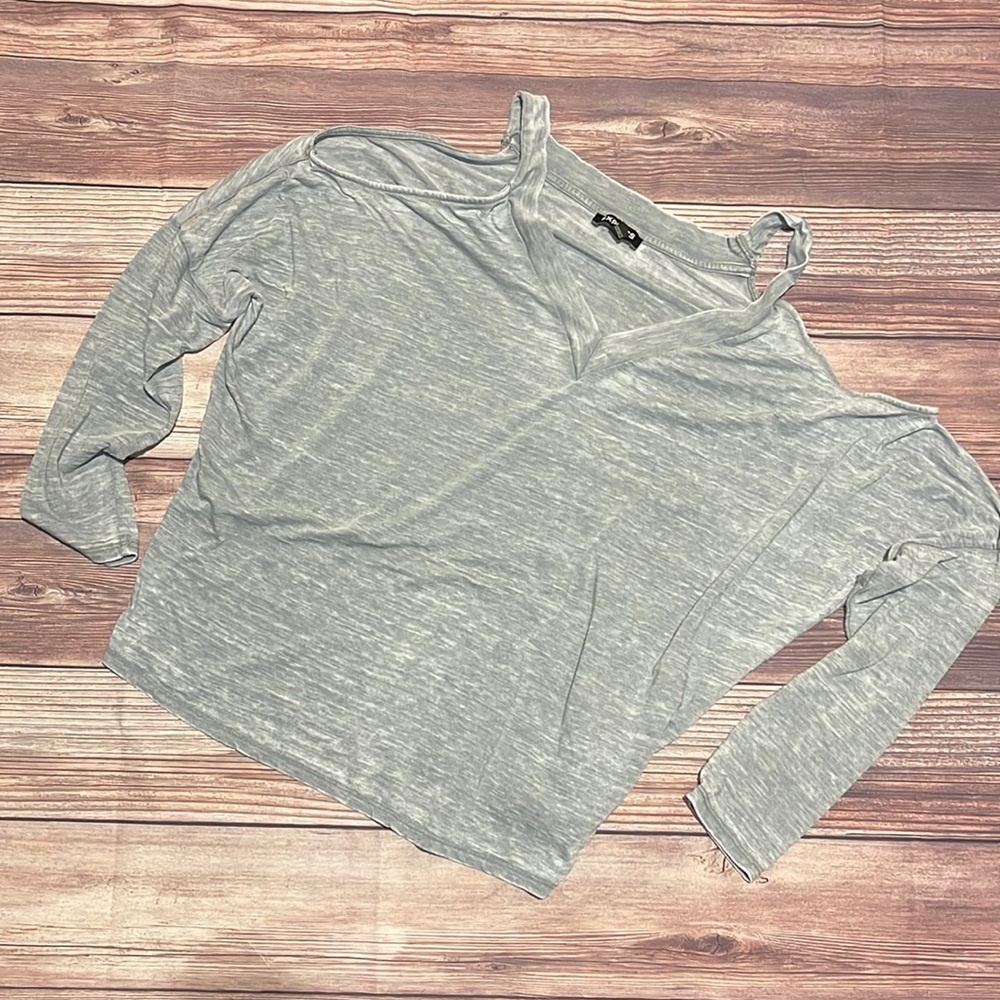 Express Open Shoulder Long Sleeve Shirt